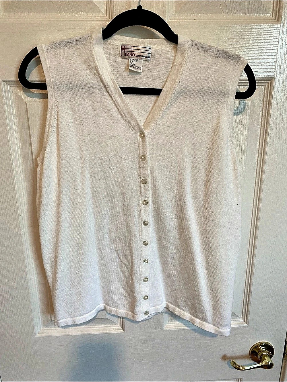 Milano Design Group White V-Neck Vest Size Large